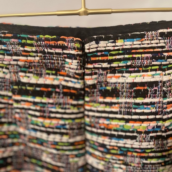 ANN TAYLOR Multi-color Tango Textured Ruffle Pencil Skirt VGUC, Size 8 - Picture 5 of 7